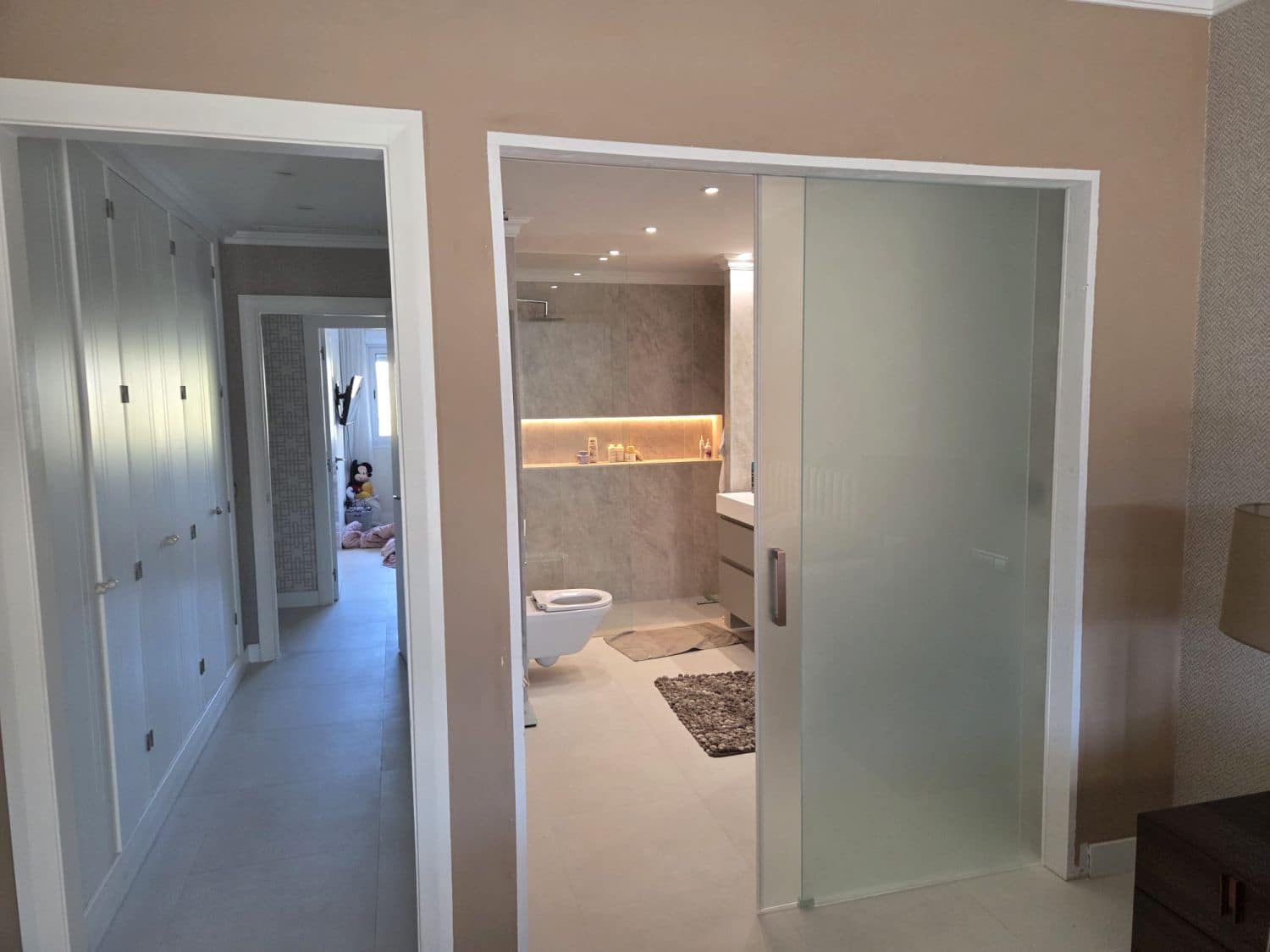 Apartamento de 3 habitaciones en Puerto Banus en alquiler con piscina garaje - 12.000 € (Ref: 10182889)