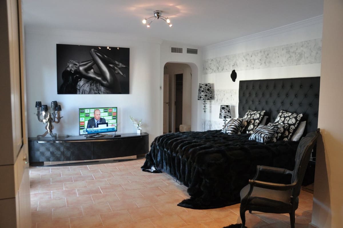 7 Zimmer Villa zu vermieten in Benahavis mit Garage - 8.000 € (Ref: 8173291)