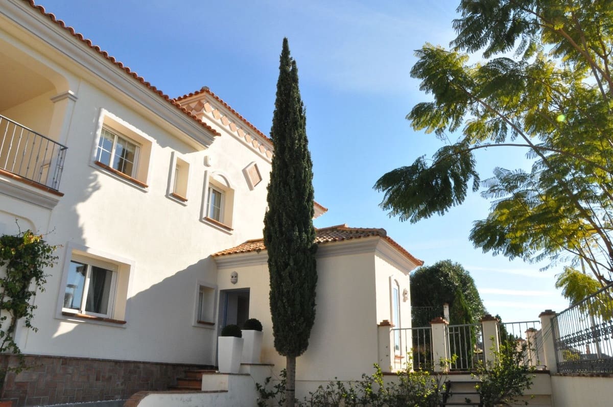 7 Zimmer Villa zu vermieten in Benahavis mit Garage - 8.000 € (Ref: 8173291)