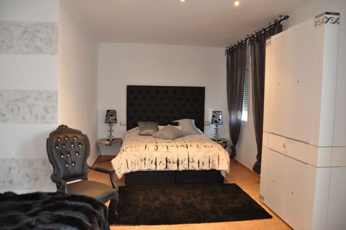 7 Zimmer Villa zu vermieten in Benahavis mit Garage - 8.000 € (Ref: 8173291)