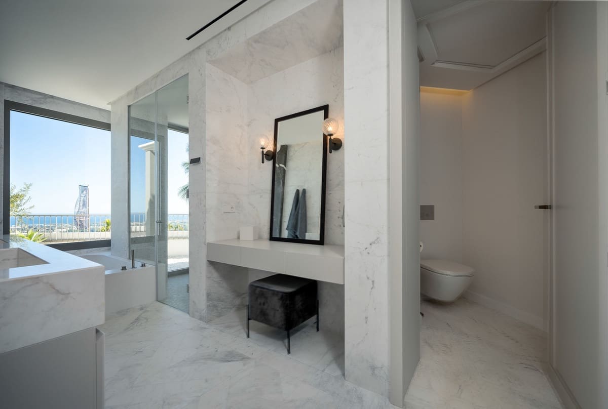 7 sovrum Villa för semesterbostäder i Monte Halcones med garage - 25 000 € (Ref: 8173292)