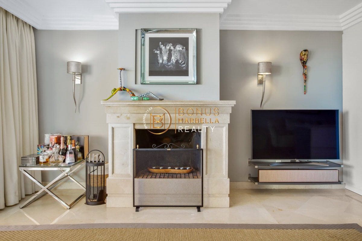 3 makuuhuone Huoneisto myytävänä paikassa Nueva Andalucia - 799 000 € (Ref: 8176723)