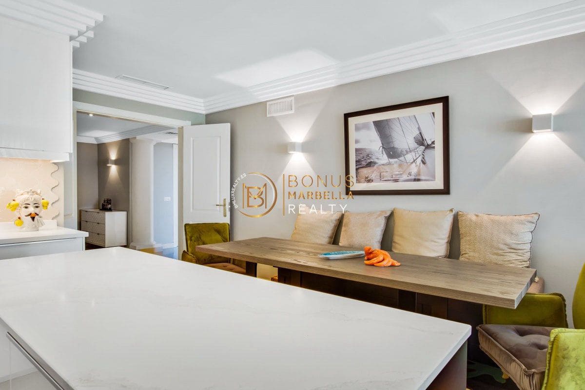 3 makuuhuone Huoneisto myytävänä paikassa Nueva Andalucia - 799 000 € (Ref: 8176723)