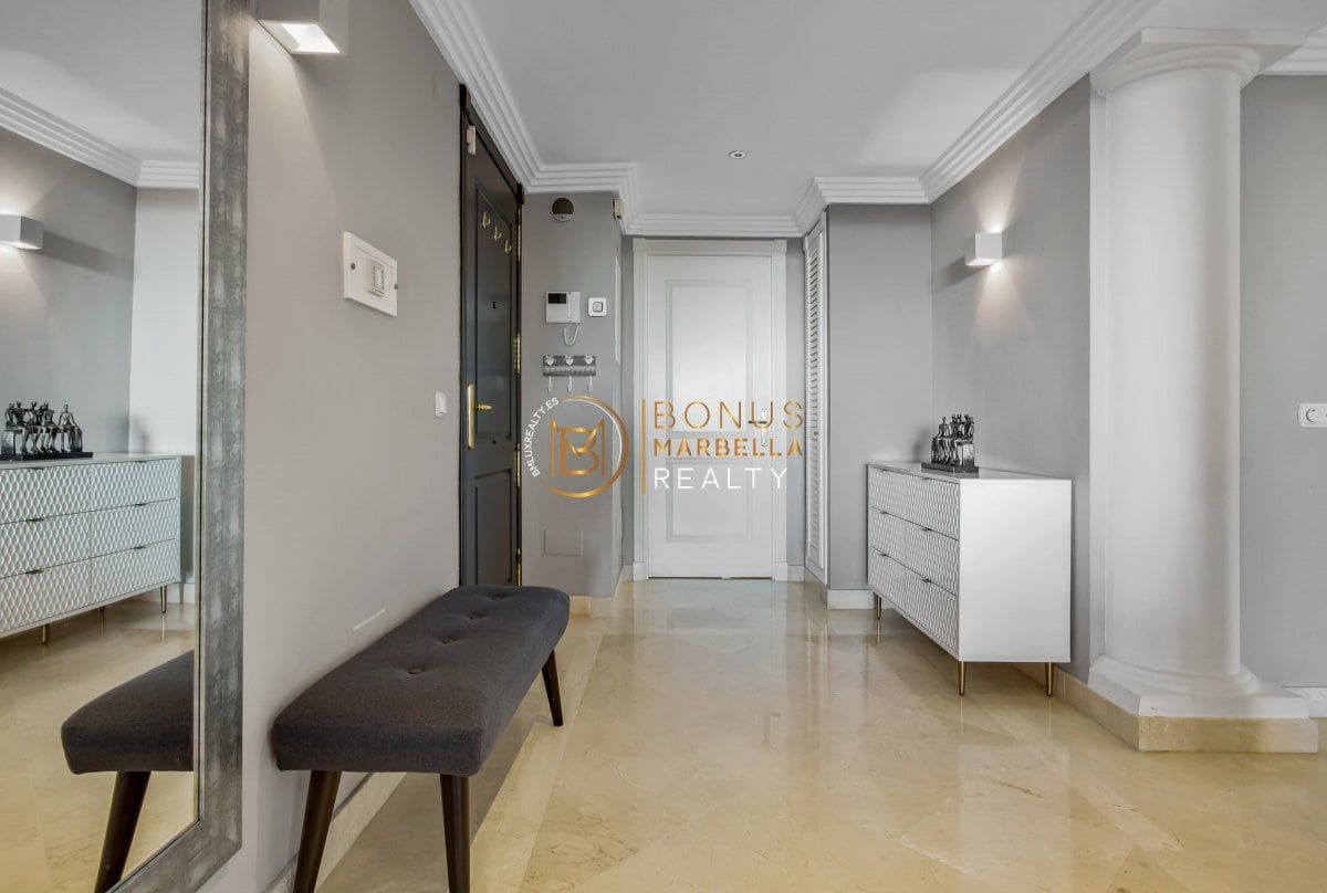 3 makuuhuone Huoneisto myytävänä paikassa Nueva Andalucia - 799 000 € (Ref: 8176723)