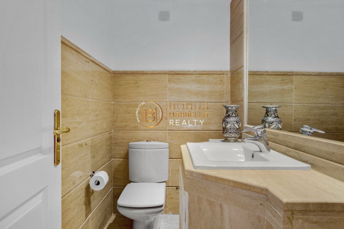 3 makuuhuone Huoneisto myytävänä paikassa Nueva Andalucia - 799 000 € (Ref: 8176723)