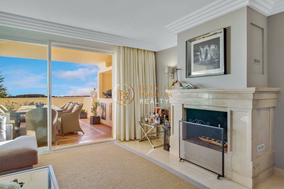 3 makuuhuone Huoneisto myytävänä paikassa Nueva Andalucia - 799 000 € (Ref: 8176723)