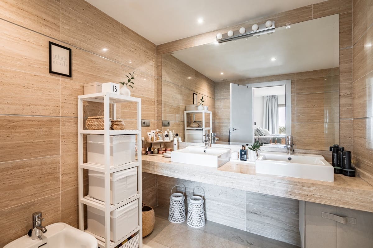 3 Zimmer Penthouse zu verkaufen in Benahavis mit Garage - 695.000 € (Ref: 8178523)