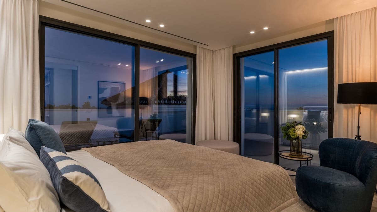 5 sypialnia Willa na sprzedaż w Marbella z garażem - 3 350 000 € (Ref: 8183232)