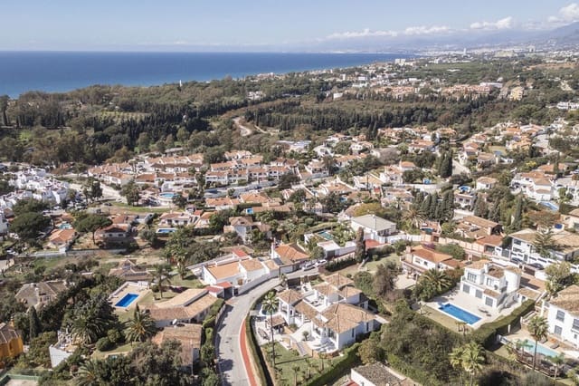 5 sypialnia Willa na sprzedaż w Marbella z garażem - 3 350 000 € (Ref: 8183232)