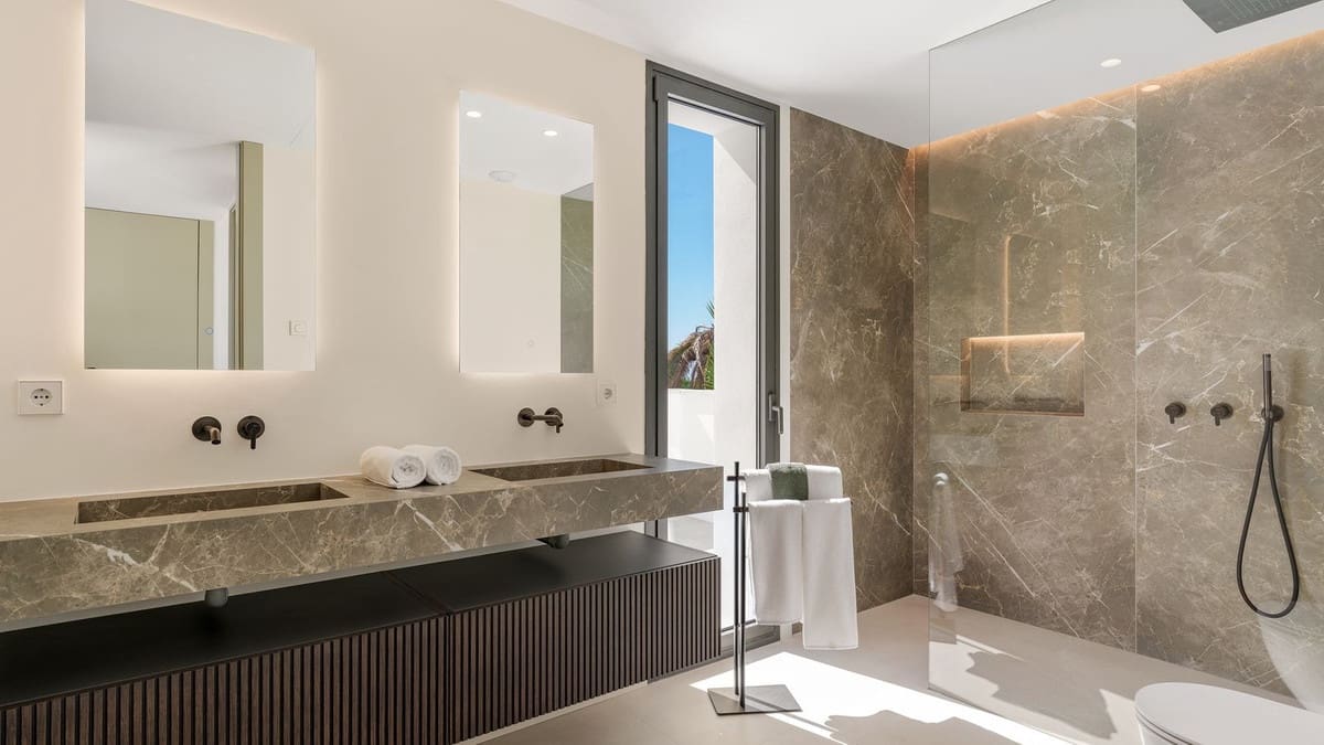 5 sypialnia Willa na sprzedaż w Marbella z garażem - 3 350 000 € (Ref: 8183232)