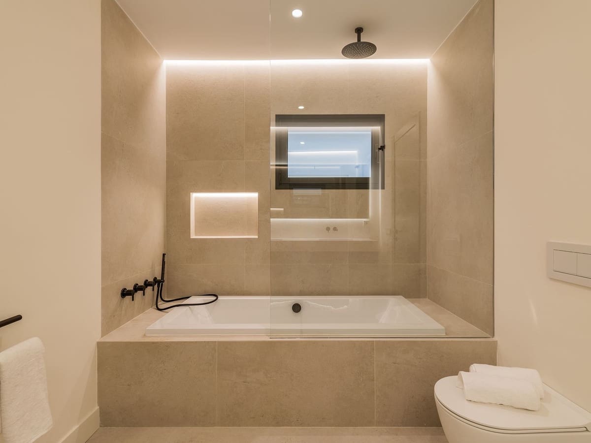 5 sypialnia Willa na sprzedaż w Marbella z garażem - 3 350 000 € (Ref: 8183232)