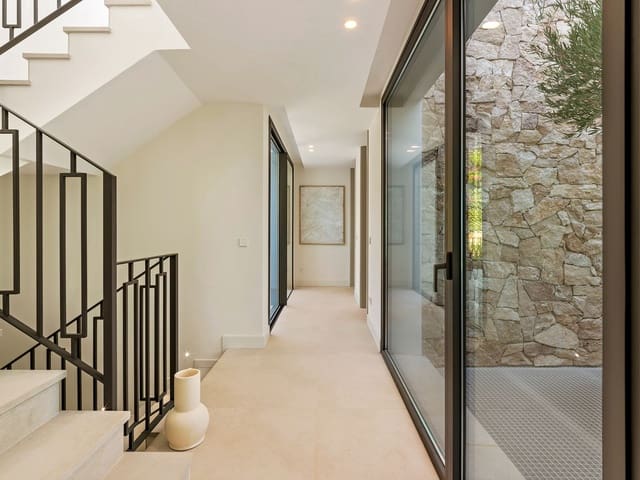 5 sypialnia Willa na sprzedaż w Marbella z garażem - 3 350 000 € (Ref: 8183232)