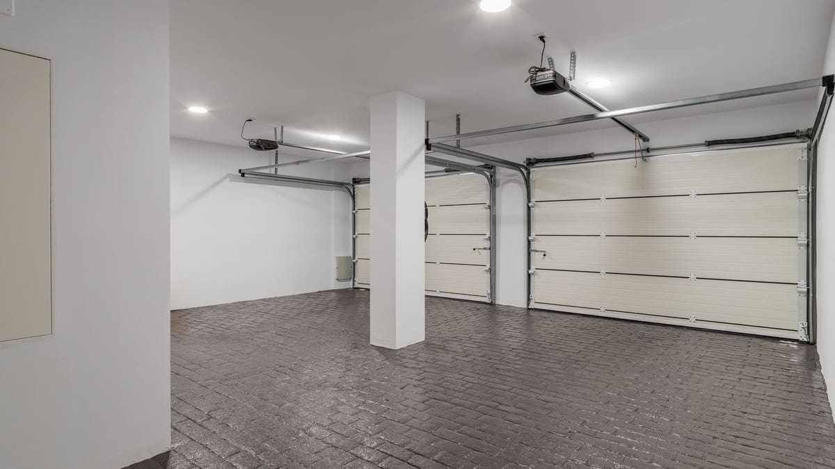 5 sypialnia Willa na sprzedaż w Marbella z garażem - 3 350 000 € (Ref: 8183232)