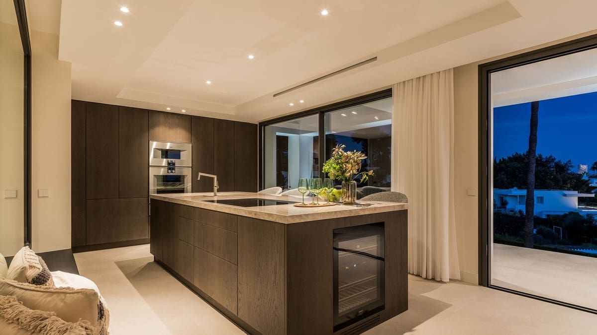 5 sypialnia Willa na sprzedaż w Marbella z garażem - 3 350 000 € (Ref: 8183232)