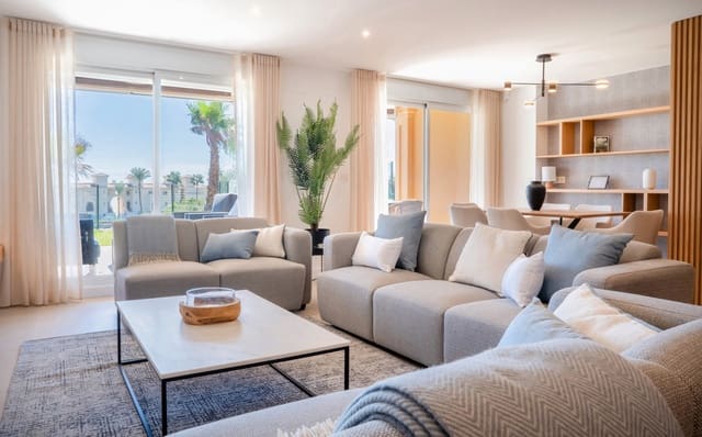 3 soveværelse Rækkehus til salg i Estepona med garage - € 615.000 (Ref: 8201022)