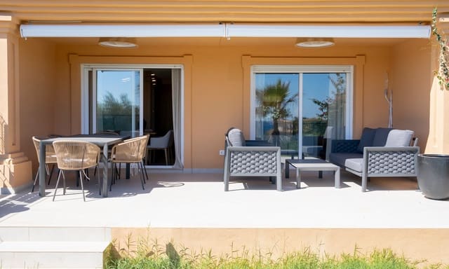 3 soveværelse Rækkehus til salg i Estepona med garage - € 615.000 (Ref: 8201022)