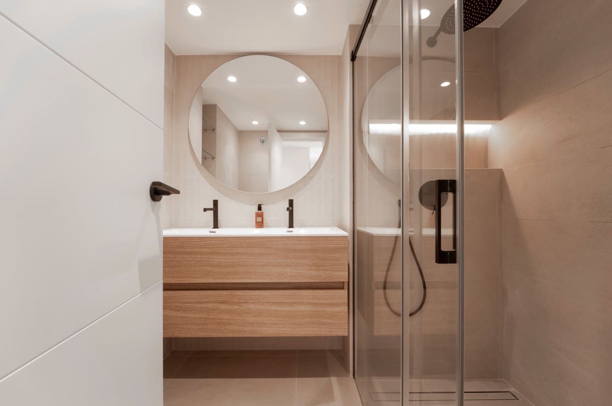 3 quarto Moradia em Banda para venda em Estepona com garagem - 615 000 € (Ref: 8201022)