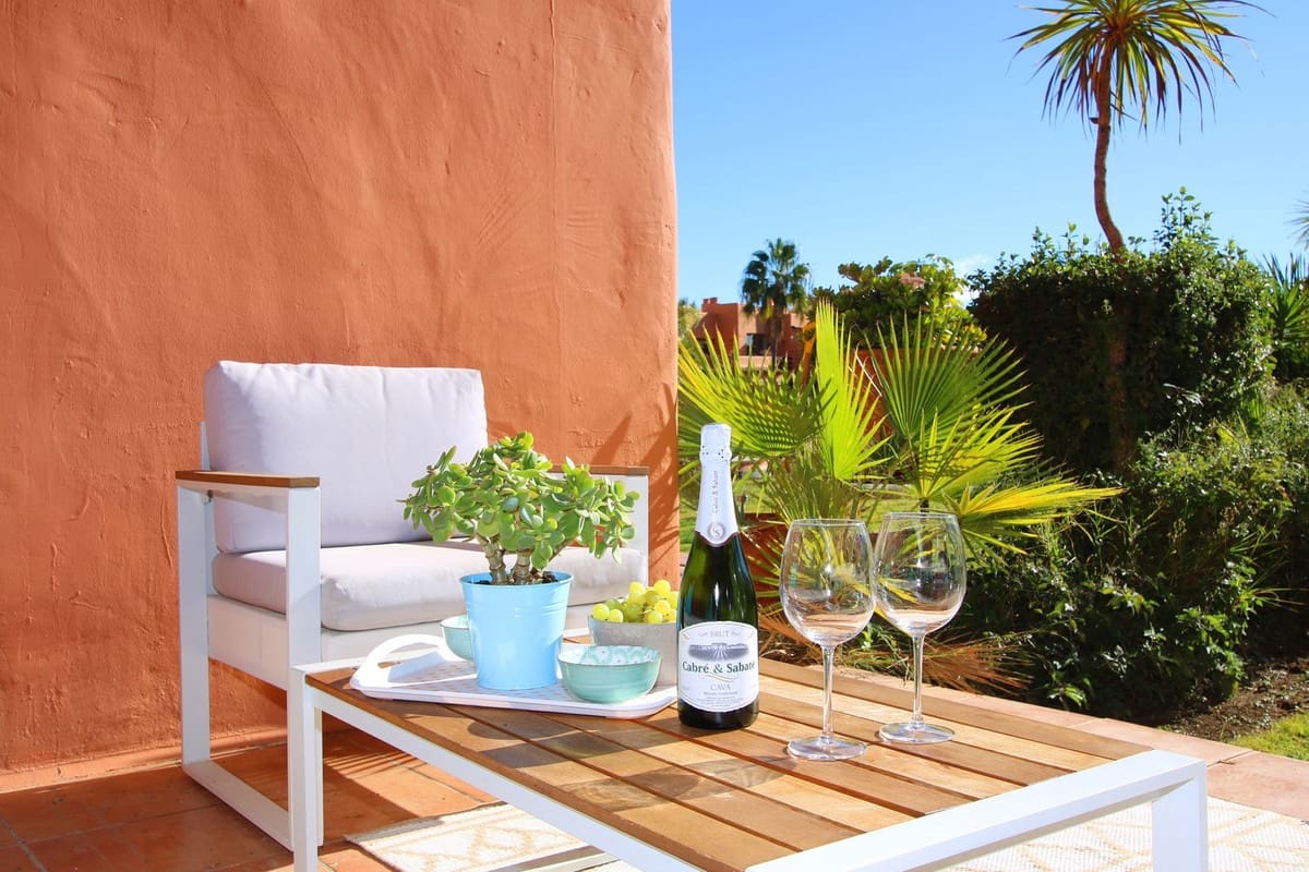 3 Zimmer Apartment zu vermieten in New Golden Mile mit Garage - 2.500 € (Ref: 8222158)