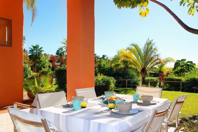 3 soverom Leilighet til leie i Sotoserena, Estepona med garasje - € 2 500 (Ref: 8222158)