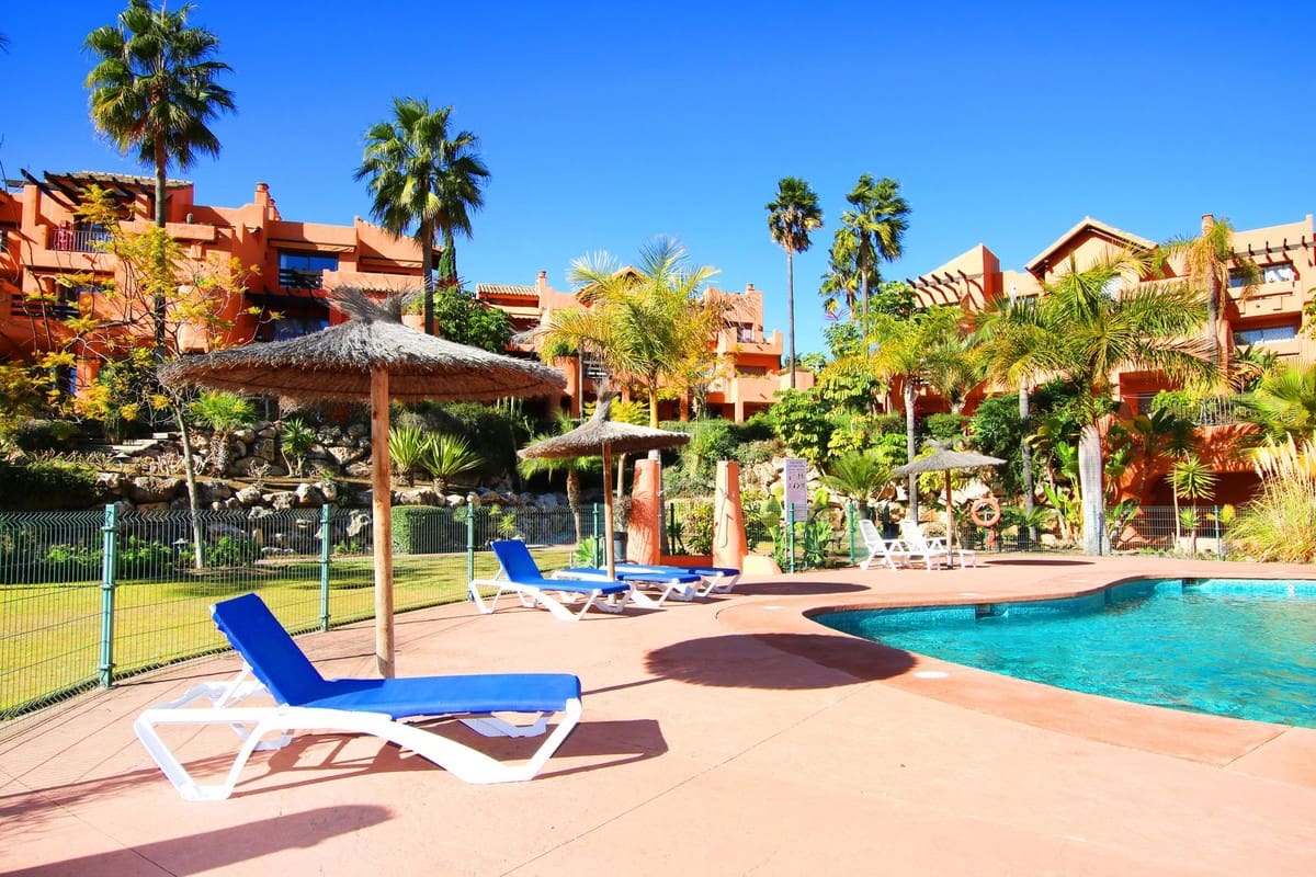 3 Zimmer Apartment zu vermieten in New Golden Mile mit Garage - 2.500 € (Ref: 8222158)