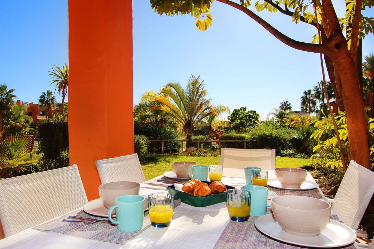 3 Zimmer Apartment zu vermieten in New Golden Mile mit Garage - 2.500 € (Ref: 8222158)