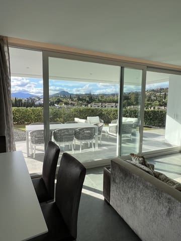 Apartamento de 3 habitaciones en La Quinta, Benahavís en venta con garaje - 690.000 € (Ref: 8222160)