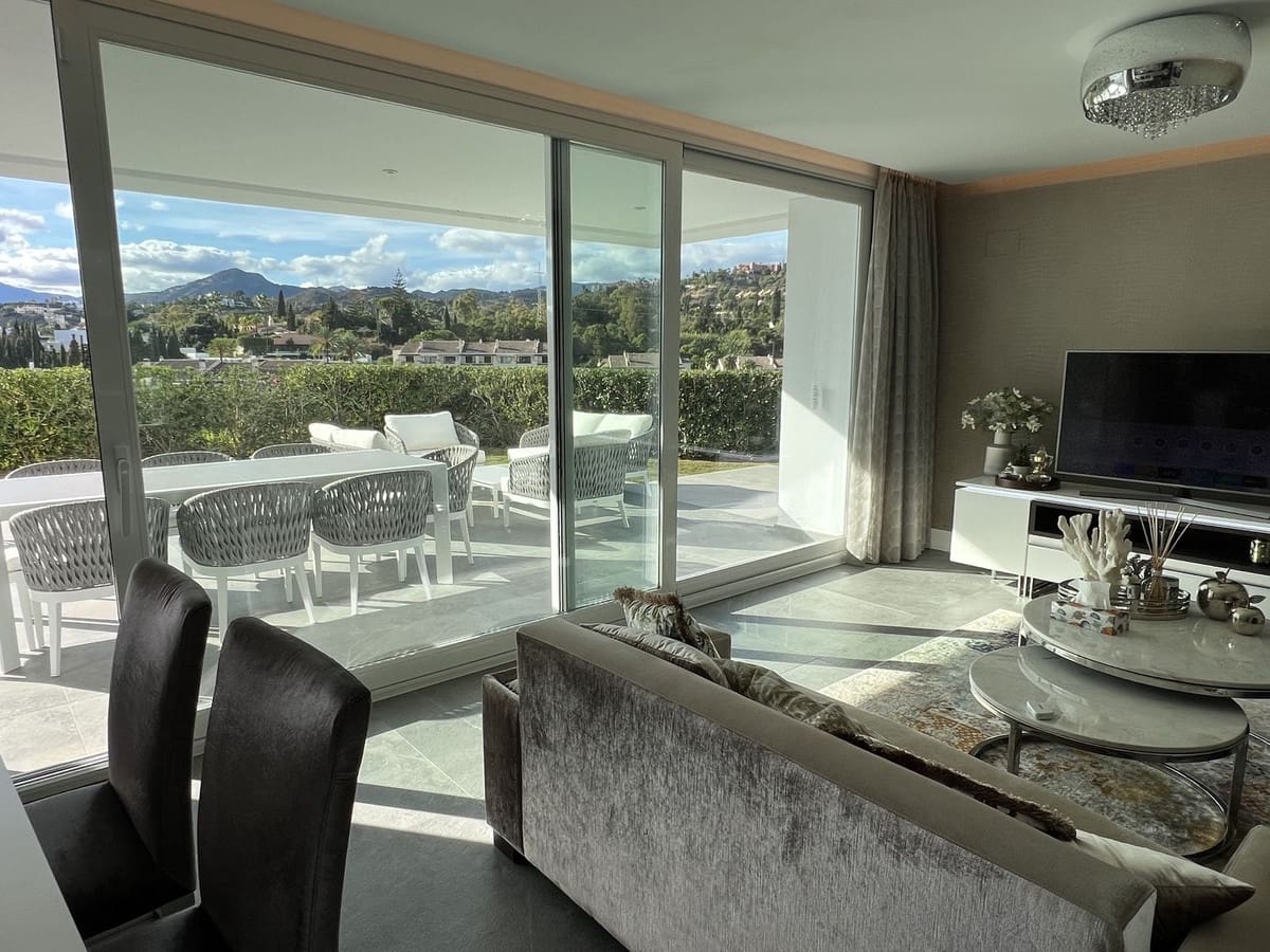 Apartamento de 3 habitaciones en La Quinta en venta con garaje - 690.000 € (Ref: 8222160)