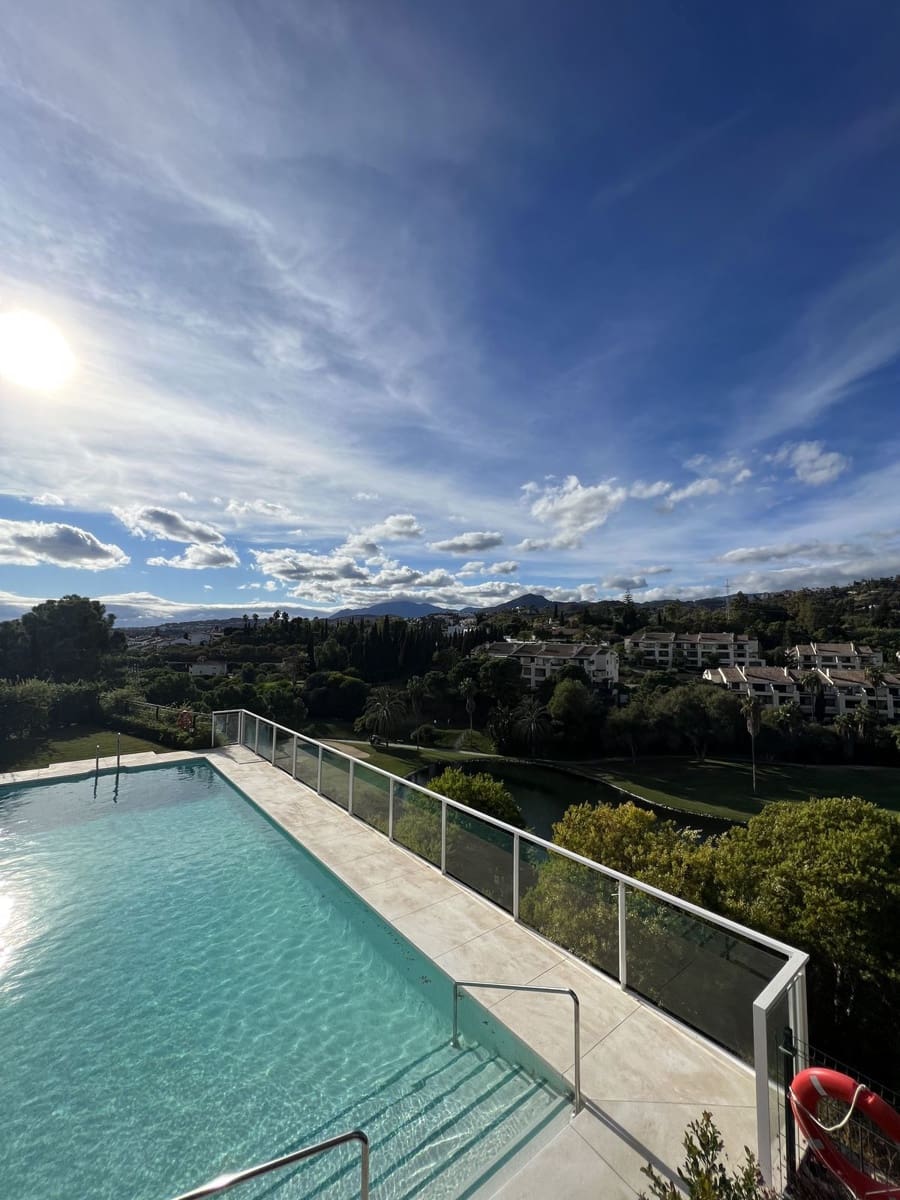 Apartamento de 3 habitaciones en La Quinta en venta con garaje - 690.000 € (Ref: 8222160)