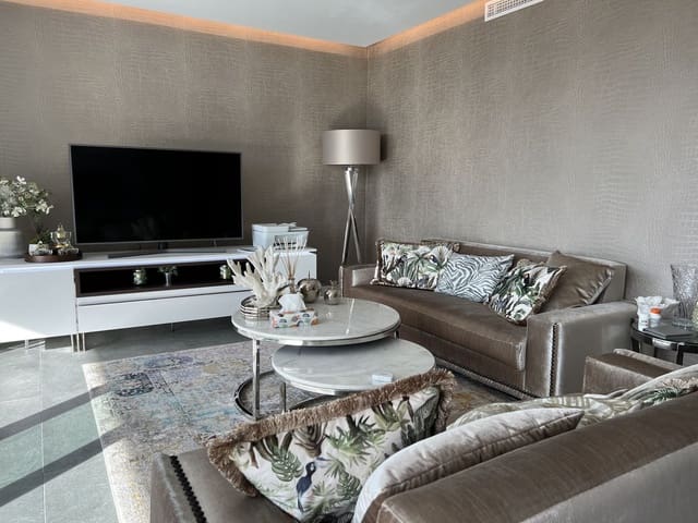 Apartamento de 3 habitaciones en La Quinta, Benahavís en venta con garaje - 690.000 € (Ref: 8222160)