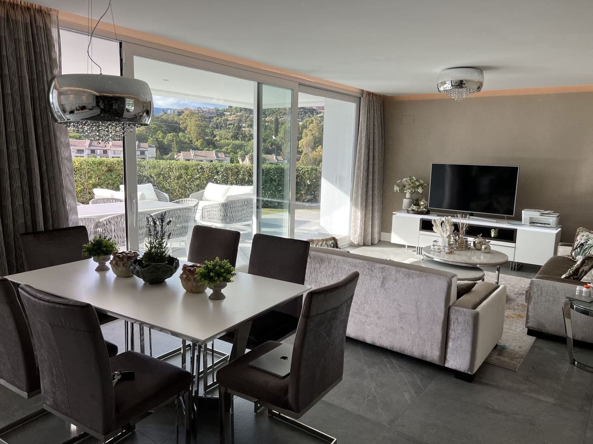 Apartamento de 3 habitaciones en La Quinta en venta con garaje - 690.000 € (Ref: 8222160)