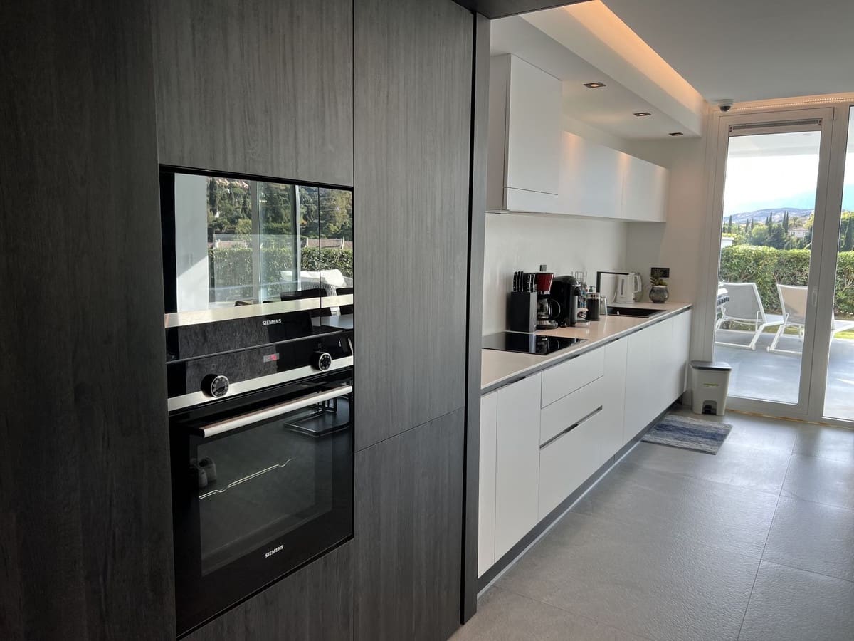 Apartamento de 3 habitaciones en La Quinta en venta con garaje - 690.000 € (Ref: 8222160)