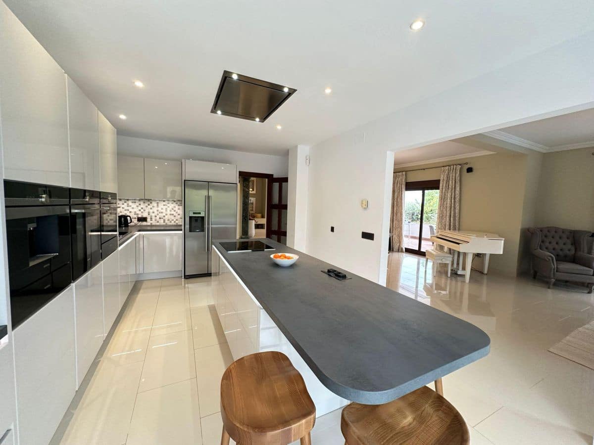 7 camera da letto Villa da affittare in Golden Mile - 13.000 € (Rif: 8233898)