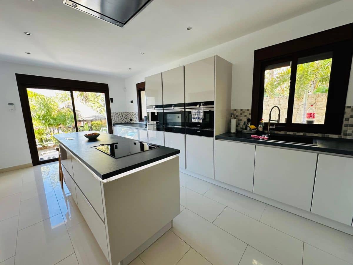 7 camera da letto Villa da affittare in Golden Mile - 13.000 € (Rif: 8233898)