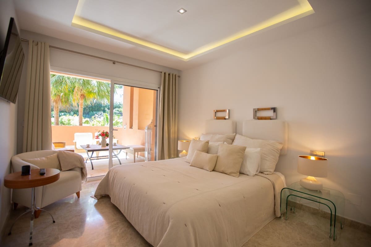 Apartamento de 3 habitaciones en Nueva Andalucia en venta con garaje - 760.000 € (Ref: 8233899)