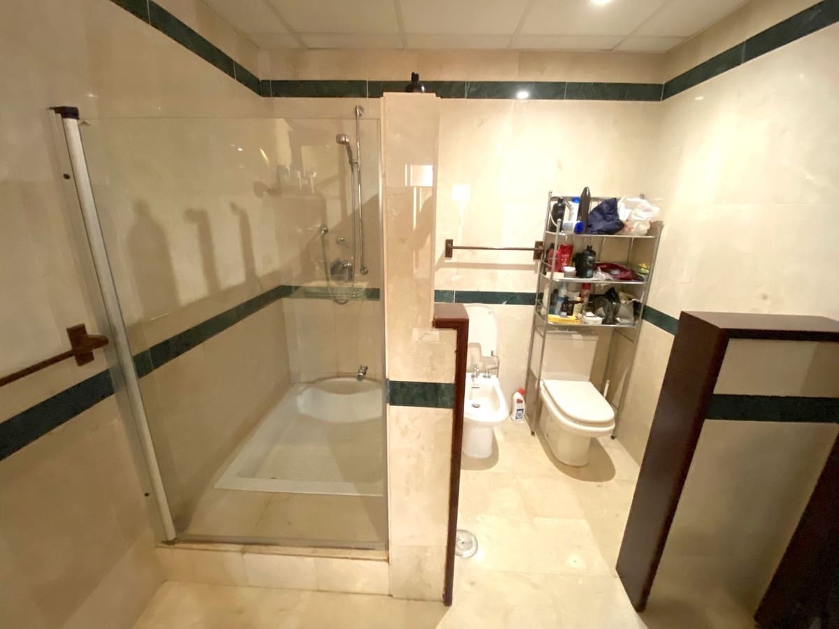 2 bedroom Apartment for sale in Puerto Banus with garage - € 1,200,000 (Ref: 8267607)