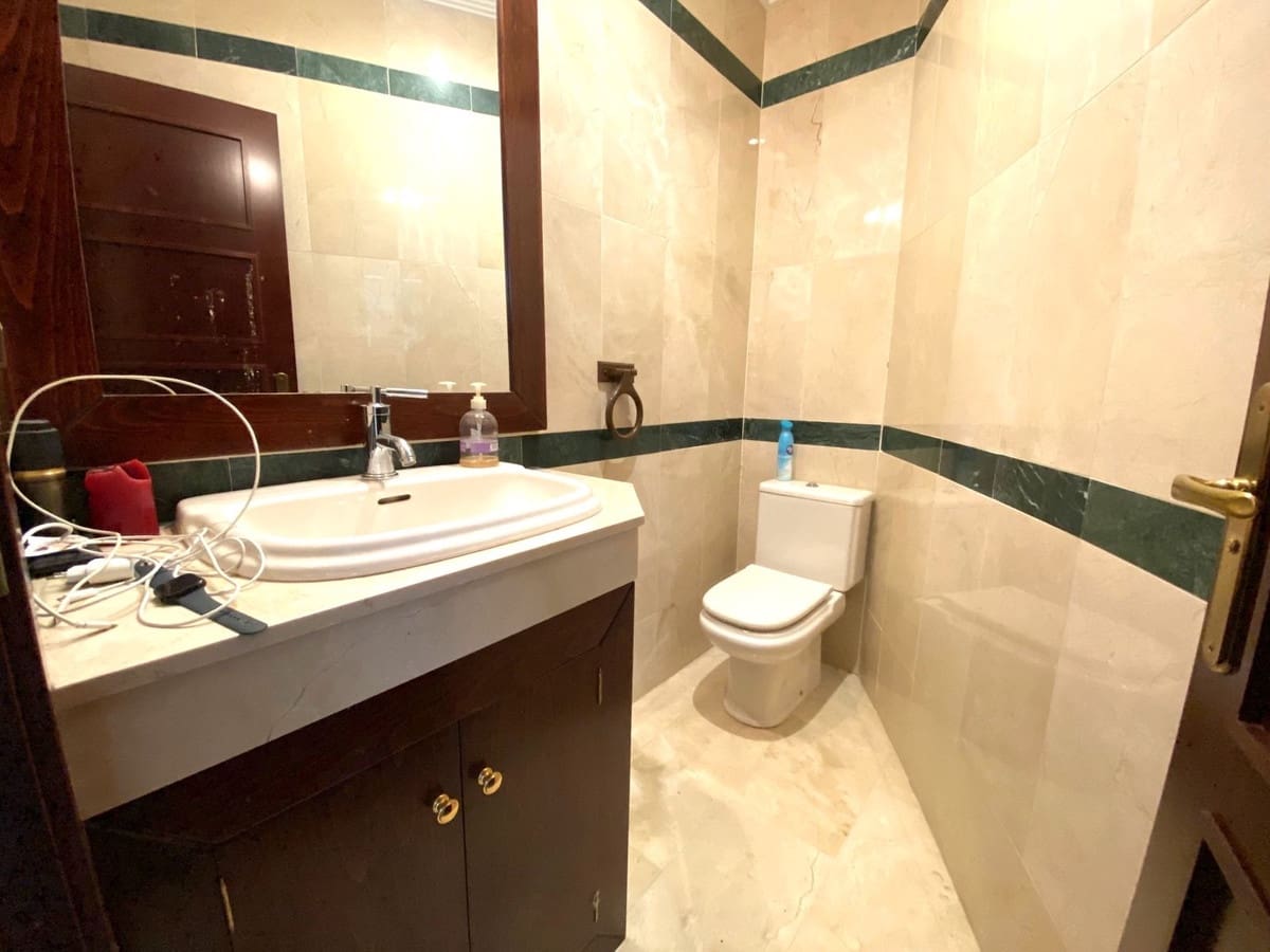 2 bedroom Apartment for sale in Puerto Banus with garage - € 1,200,000 (Ref: 8267607)