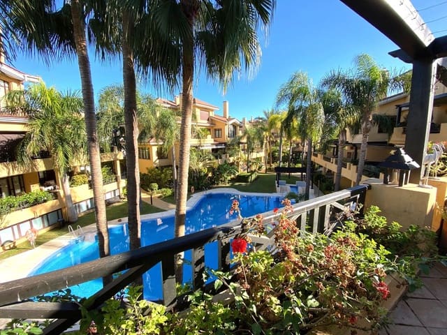 2 soverom Leilighet til salgs i Puerto Banus, Marbella med garasje - € 1 200 000 (Ref: 8267607)