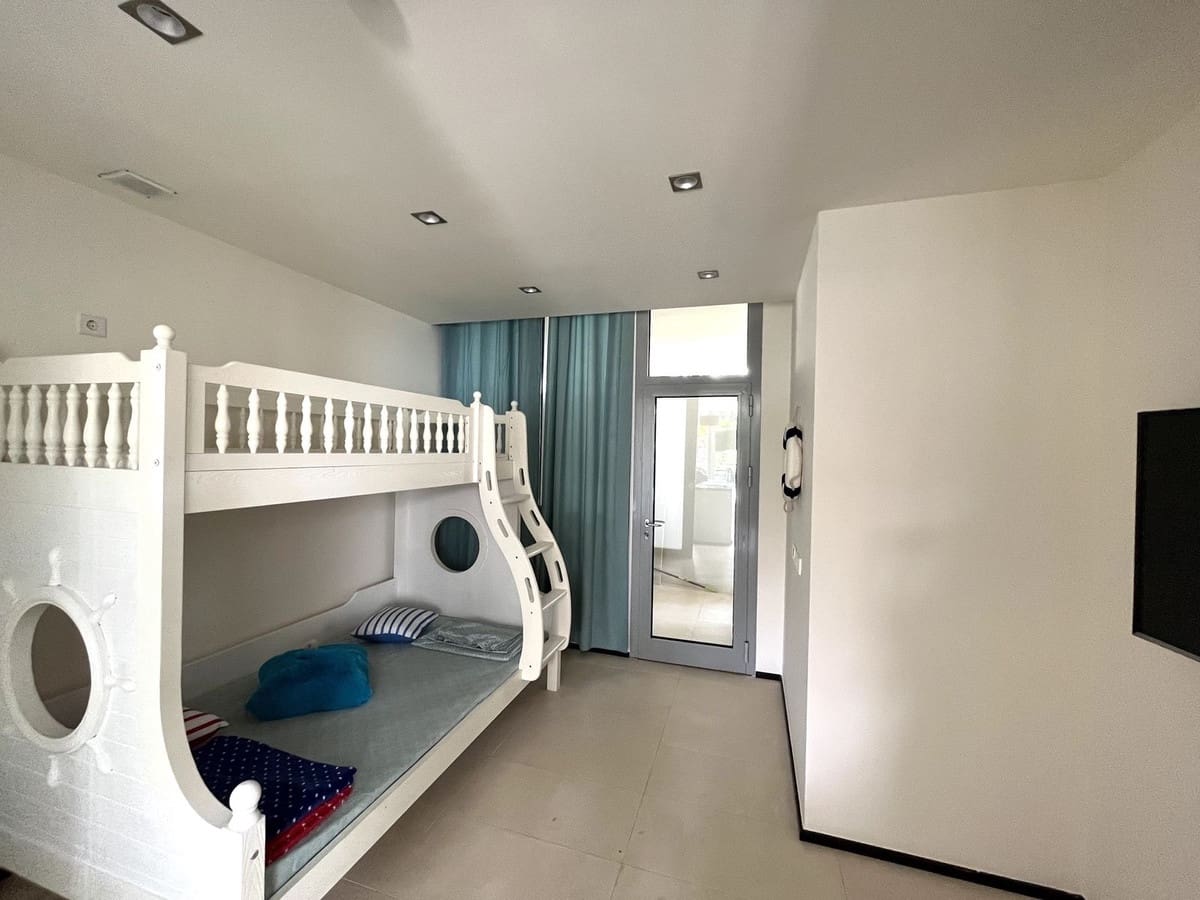 3 bedroom Terraced Villa for rent in Marbella with garage - € 5,500 (Ref: 8267608)