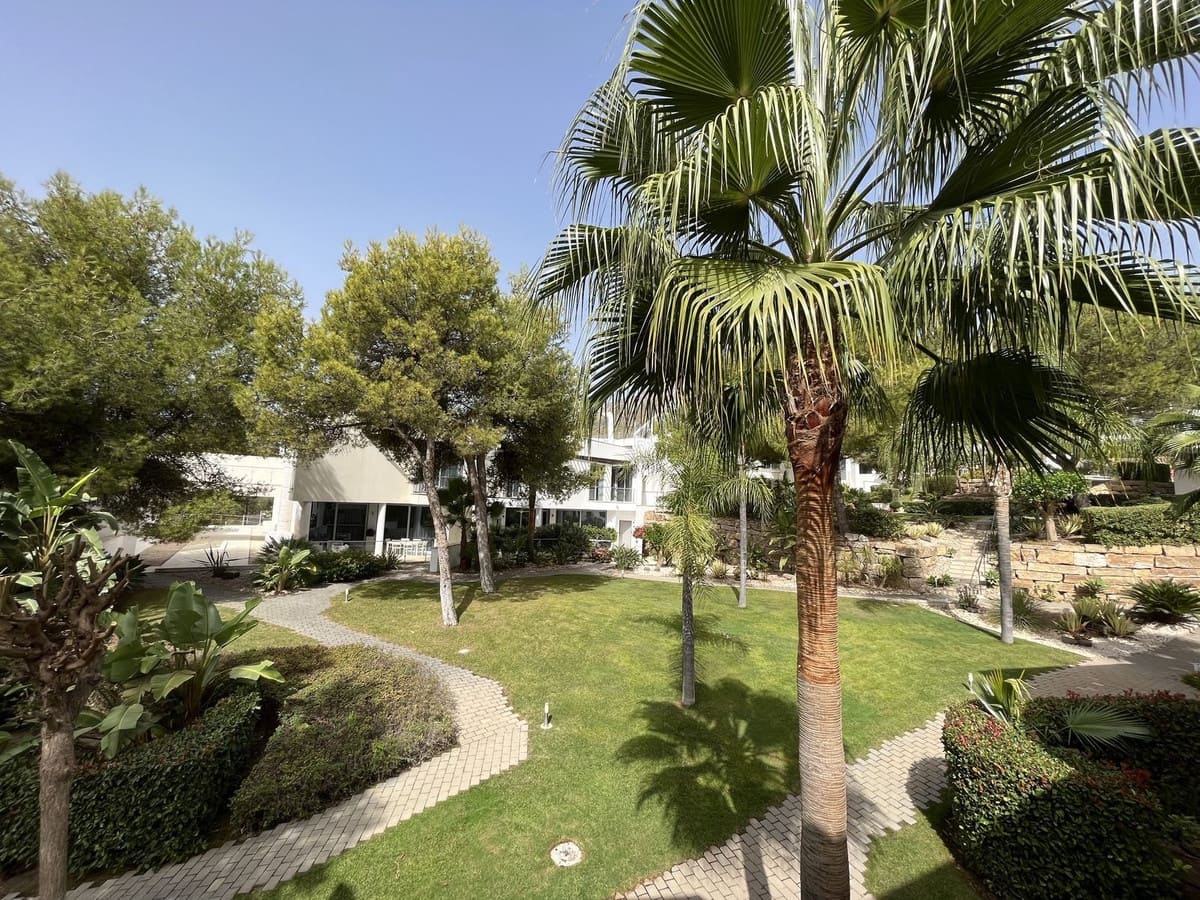 3 bedroom Terraced Villa for rent in Marbella with garage - € 5,500 (Ref: 8267608)