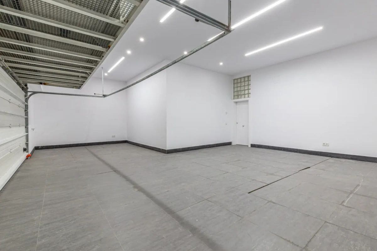 Villa/Maison de 5 chambres de location de vacances à Golden Mile - 10 000 € (Ref: 8315805)