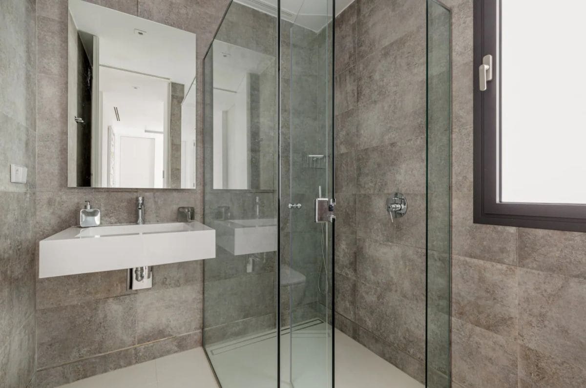 Villa/Maison de 5 chambres de location de vacances à Golden Mile - 10 000 € (Ref: 8315805)