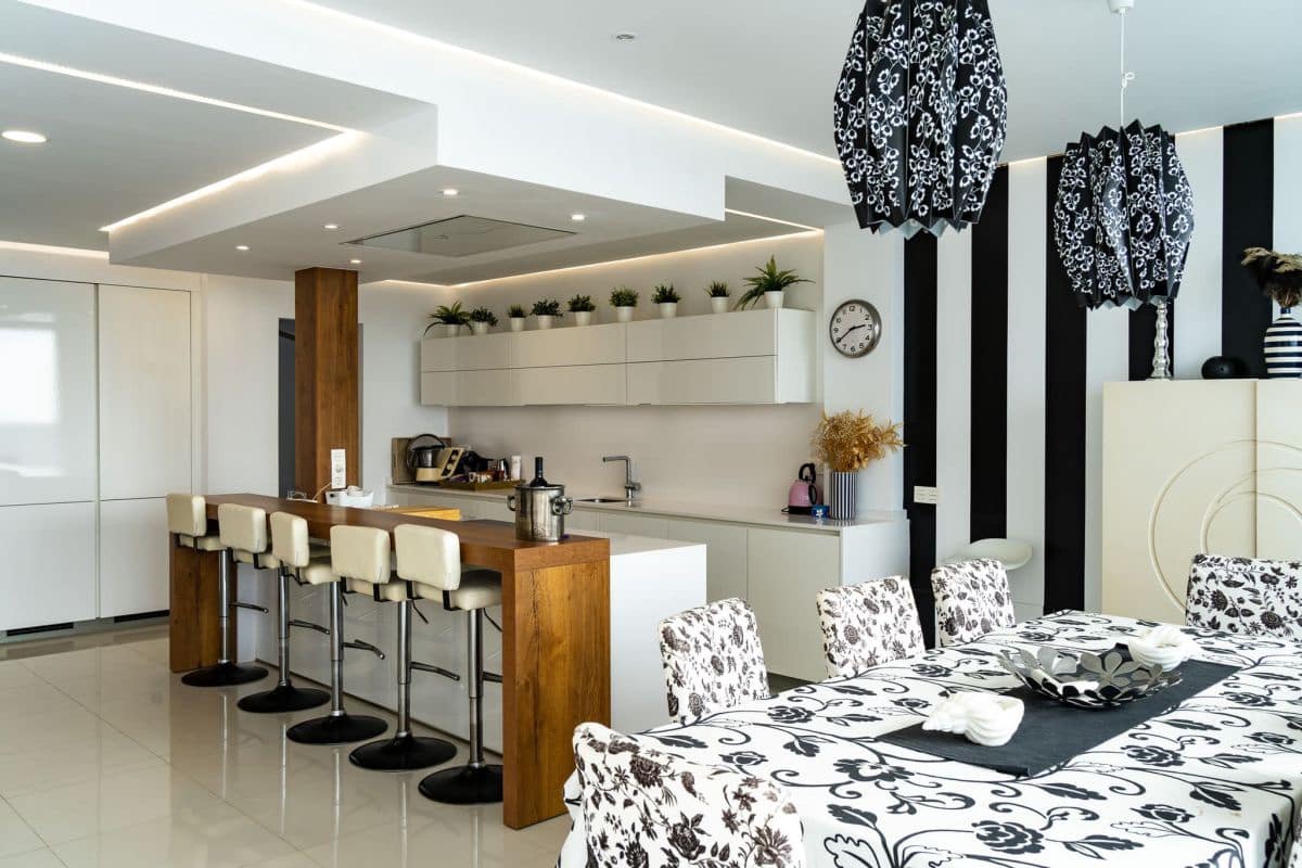 3 soverom Hus til salgs i Marbella - € 3 500 (Ref: 8332095)