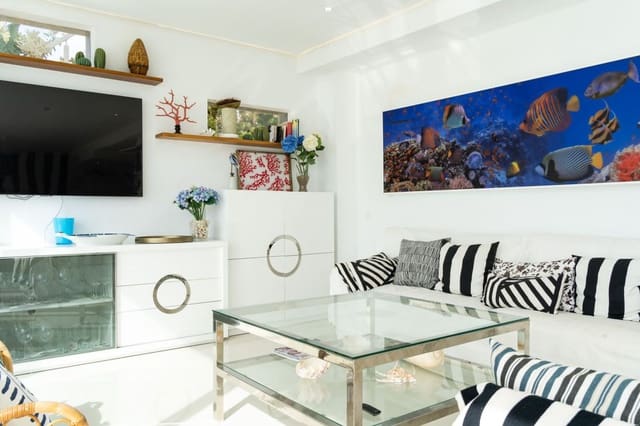 3 quarto Casa em Banda para arrendamento para férias em Las Chapas, Marbella - 3 500 € (Ref: 8332095)
