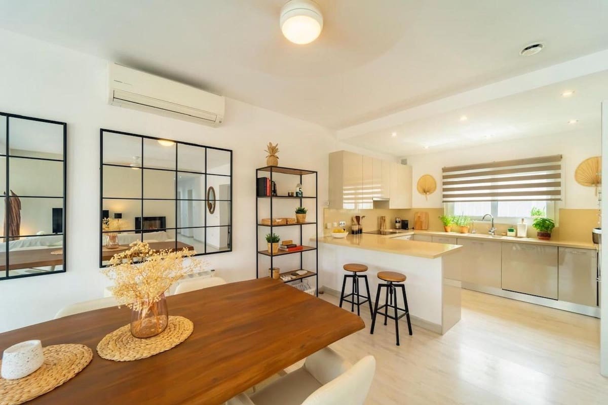 4 soveværelse Villa til leje i Marbella med garage - € 6.500 (Ref: 8334630)