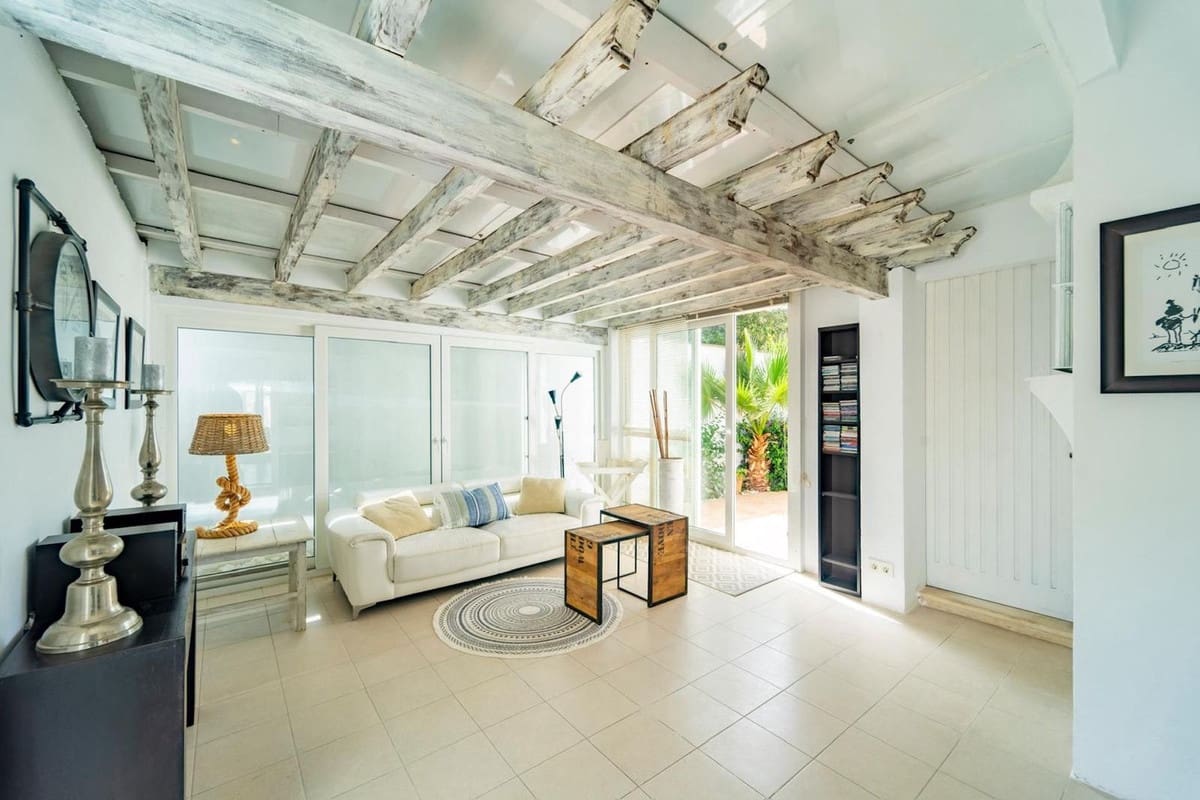 4 soveværelse Villa til leje i Marbella med garage - € 6.500 (Ref: 8334630)