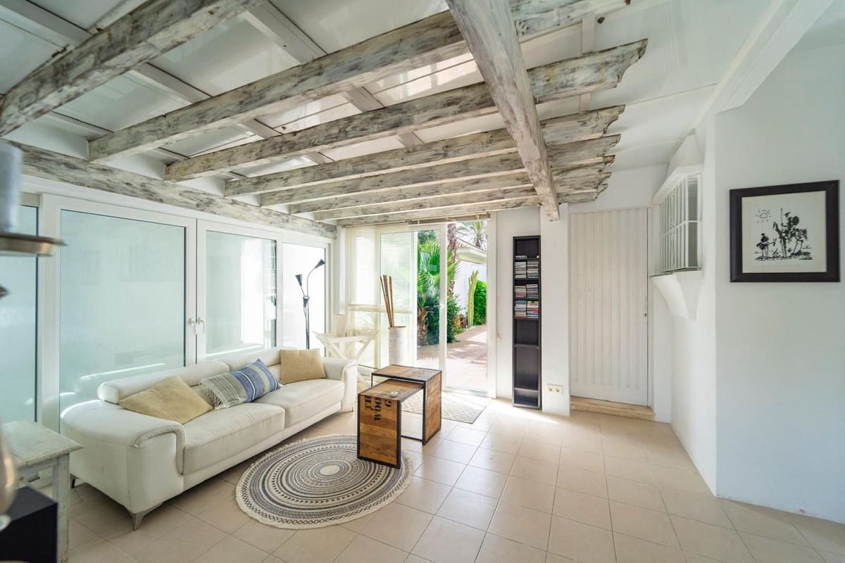 4 soveværelse Villa til leje i Marbella med garage - € 6.500 (Ref: 8334630)