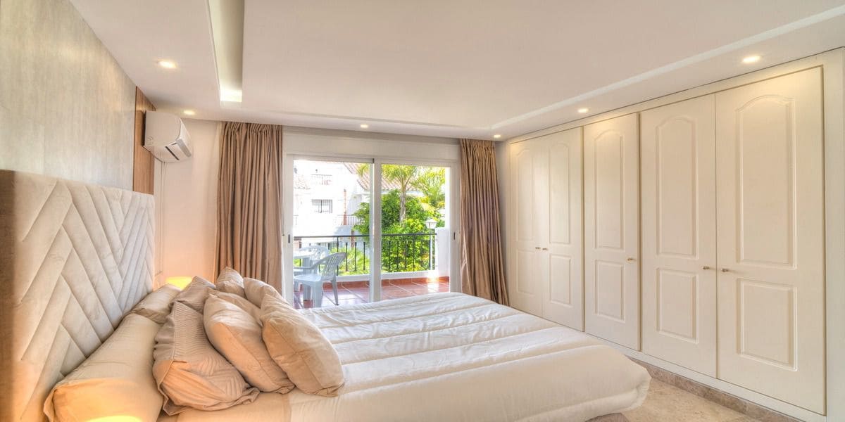 4 soveværelse Rækkehus til leje i Marbella med garage - € 3.900 (Ref: 8456833)