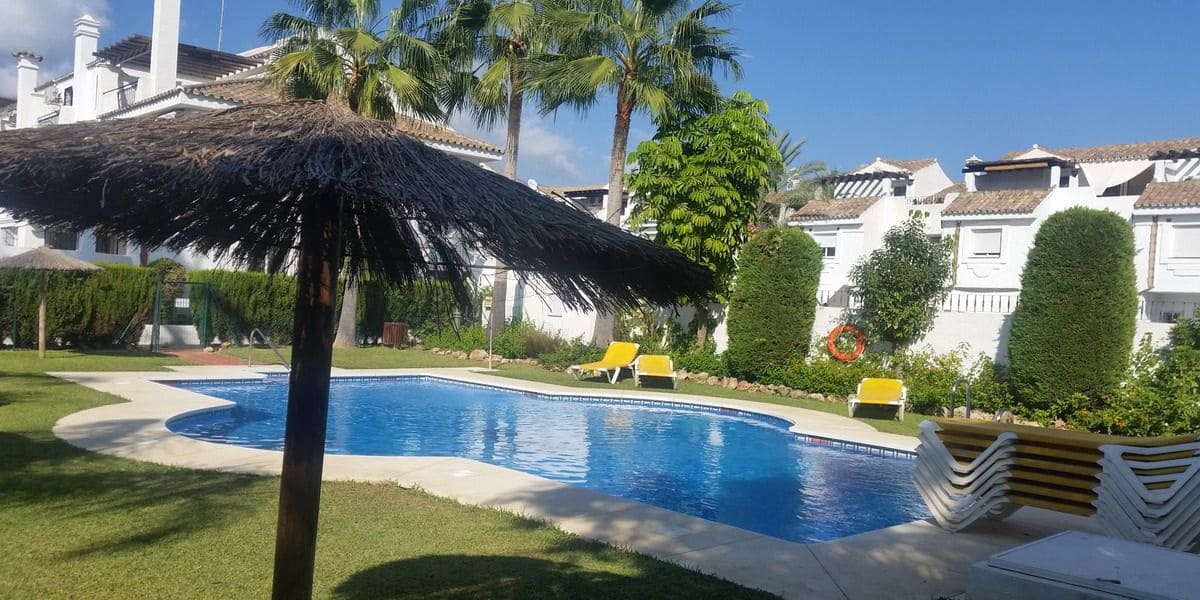 4 soveværelse Rækkehus til leje i Marbella med garage - € 3.900 (Ref: 8456833)