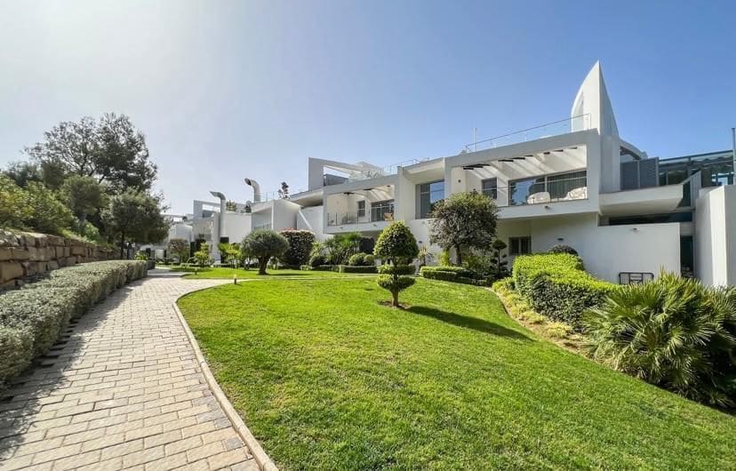 5 soveværelse Villa til leje i Marbella - € 13.000 (Ref: 8463529)