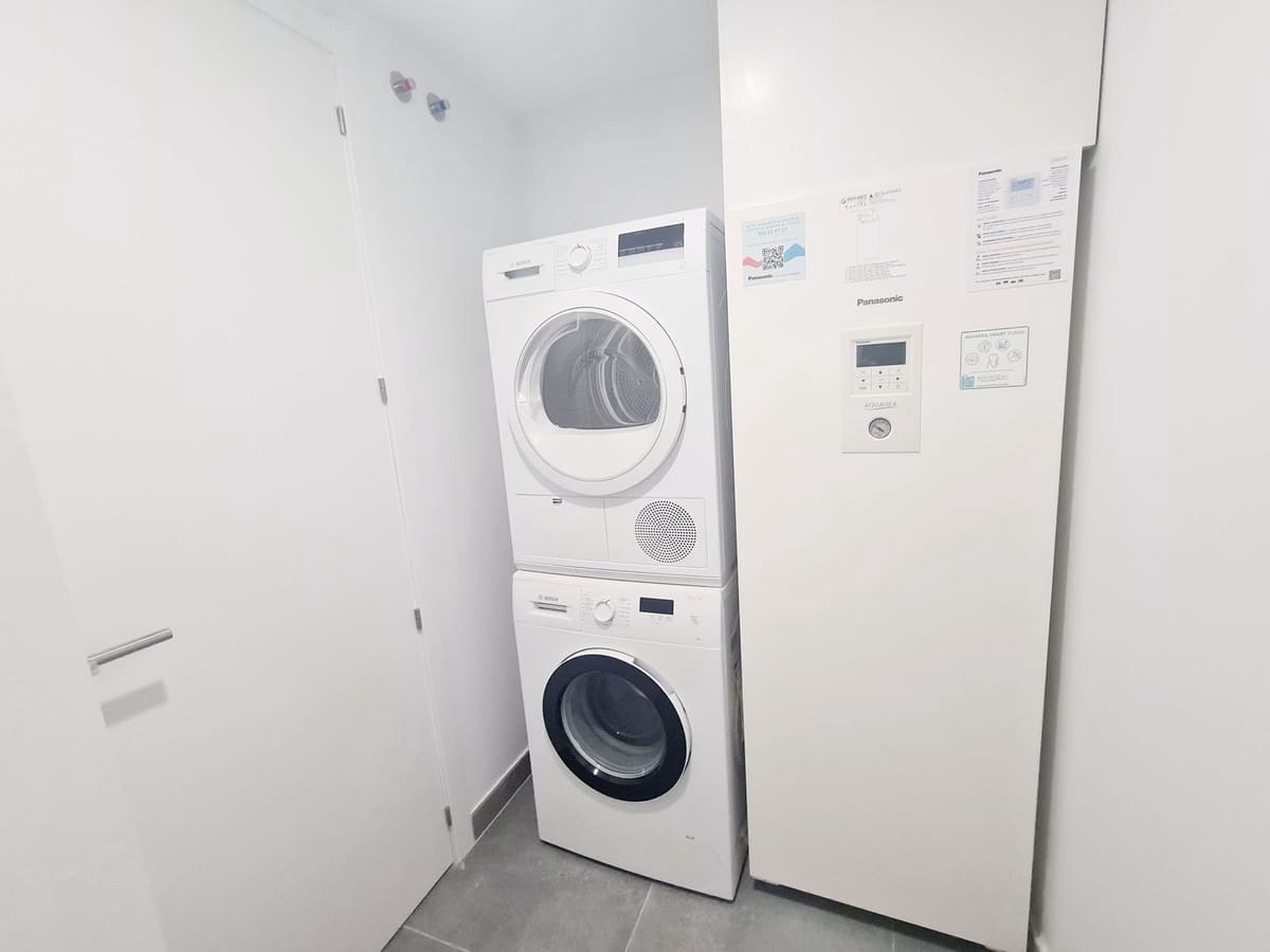 3 quarto Moradia em Banda para arrendar em El Faro com garagem - 3 400 € (Ref: 8498658)